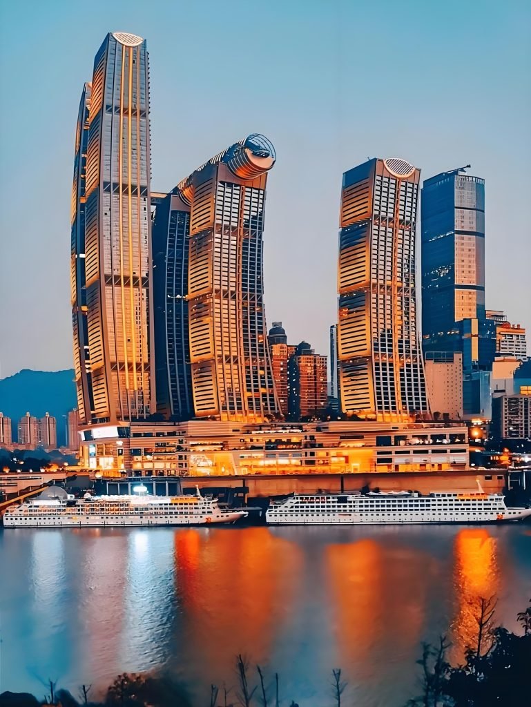 Chongqing Healthcare Tourism: A Dynamic City of Healthcare and Tourism 28 cqlfs