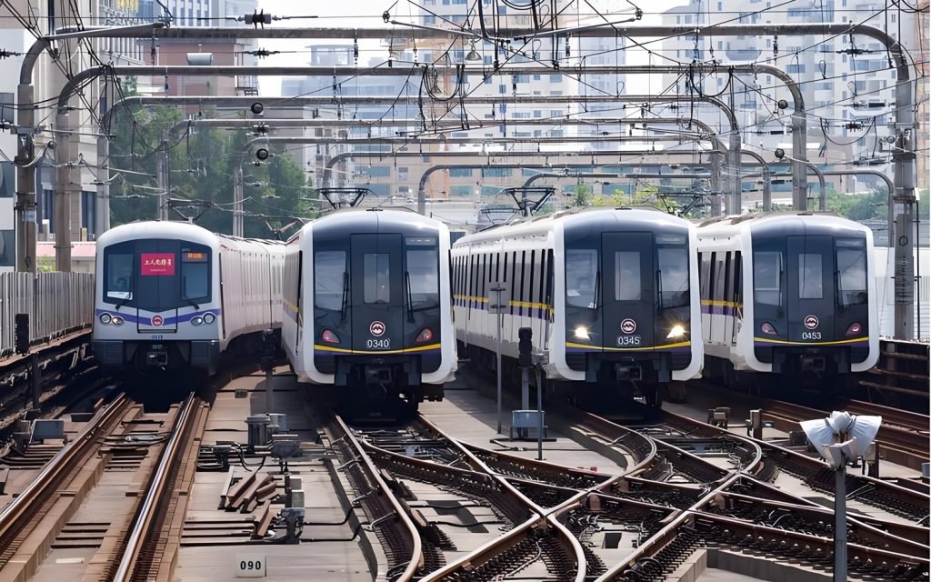 Shanghai Medical Tourism: A City of Medical Excellence and Tourism Appeal 25 Shanghai's transportation