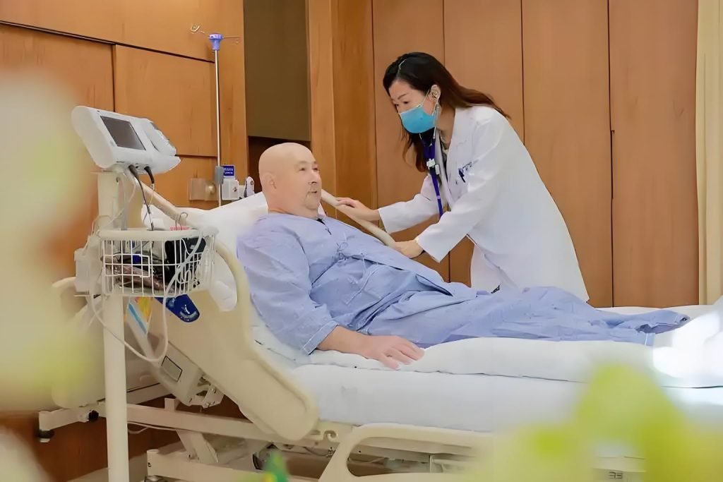 Shanghai Medical Tourism: A City of Medical Excellence and Tourism Appeal 11 Shanghai Traditional Chinese Medicine Hospital