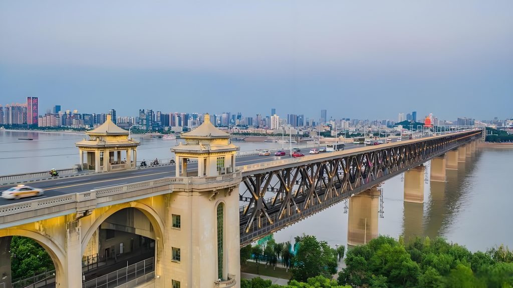 Wuhan Medical Tourism: A Charming City of Healthcare and Tourism 18 whcjdq